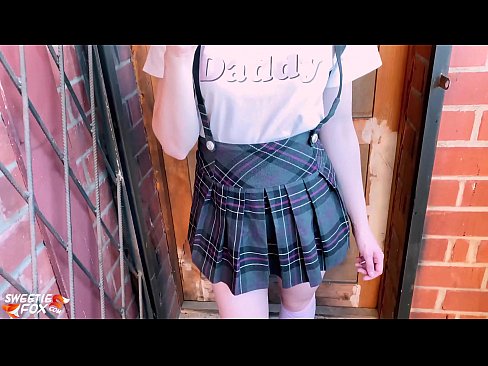 ❤️ Schoolgirl sûget har lul djip en neukt ynstee fan klassen. ❤❌ Porno op fy.naughtyhentai.ru ❌❤