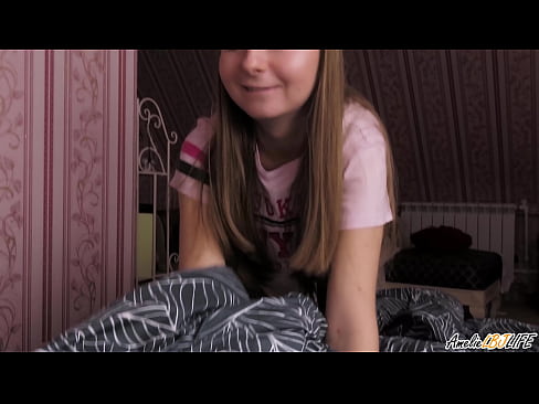 ❤️ Blondie sûget har BFF's djip en krijt cum yn 'e mûle ❤❌ Porno op fy.naughtyhentai.ru ❌❤