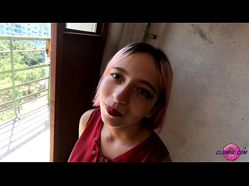 ❤️ Studint Sensual sûget in frjemdling yn 'e bûtenwrâld - Cum op syn gesicht ❤❌ Porno op fy.naughtyhentai.ru ❌❤